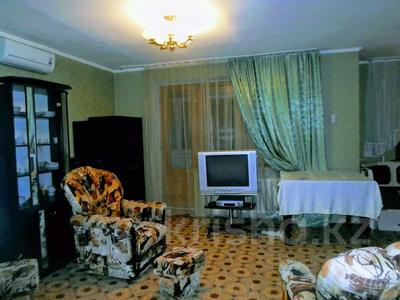 3-бөлмелі пәтер · 75 м² · 2/5 қабат, проспект Нурсултана Назарбаева 191/1 — Сарайшык, бағасы: 15 000 ₸ в Уральске