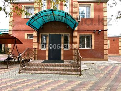 Жеке үй · 6 бөлме · 260 м² · 10 жүзд., Жолмырзаева 1 — Тайманова, бағасы: 95 млн ₸ в Актобе, жилой массив Юго-Запад-1