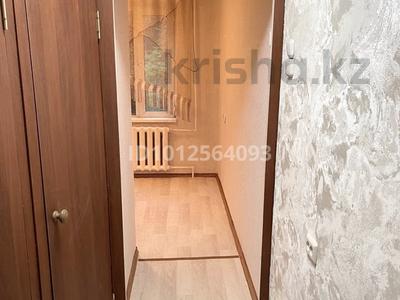 1-комнатная квартира · 36 м² · 1/5 этаж, Пришахтинск, 22й микрорайон 16 за 9 млн ₸ в Караганде, Алихана Бокейханова р-н