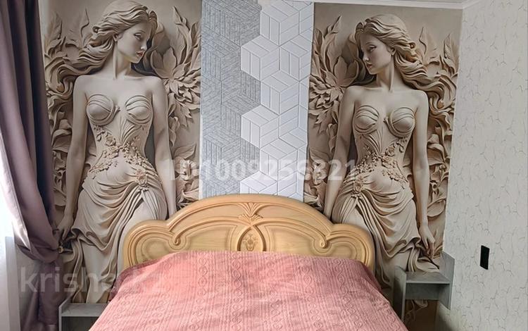 3-комнатная квартира · 50 м² · 3/5 этаж, Абая 61 за 25 000 ₸ в Петропавловске — фото 2