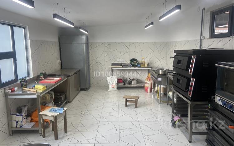 Свободное назначение · 40 м² за 400 000 ₸ в Алматы, Медеуский р-н — фото 5