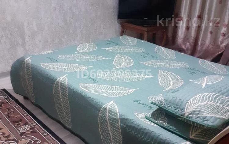 1-комнатная квартира · 34 м², Биржан сал — В центре за 6 000 〒 в Талдыкоргане — фото 2