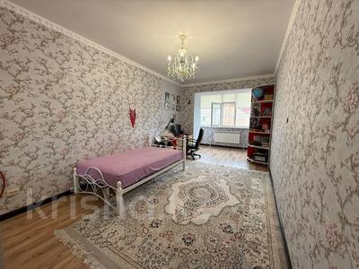 3-бөлмелі пәтер · 148.7 м² · 5/6 қабат, Алтын орда ш/а., тауелсиздик, бағасы: 40 млн ₸ в Актобе, мкр. Алтын орда