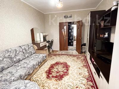 1-комнатная квартира, 40 м², 1/7 этаж, Астаны 19 за 13.5 млн 〒 в Талдыкоргане, мкр Коктем