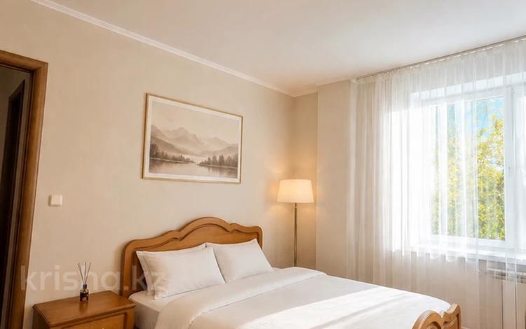 1-комнатная квартира · 40 м² · 8/9 этаж, мкр Кунаева 56 — Домбыра, атамекен , салтанат сарайы , площадь президента за 12 000 ₸ в Уральске — фото 2