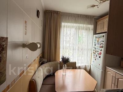 3-бөлмелі пәтер · 66 м² · 1/4 қабат, Көктем-3 ш/а. — Бухар Жирау, бағасы: 300 000 ₸ в Алматы, Бостандыкский р-н