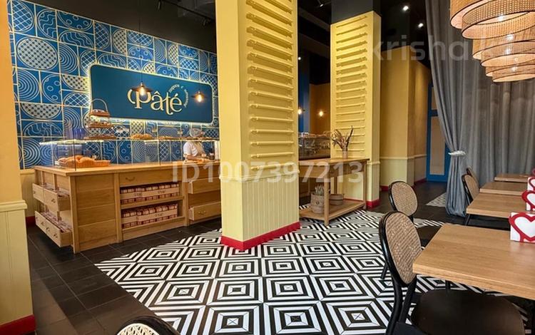 Еркін, кеңселер, дүкендер мен бутиктер, қоғамдық тамақтану орны, сұлулық салондары, медорталықтар мен дәріханалар, ойын-сауық, студиялар · 145 м², бағасы: 2.2 млн 〒 в Алматы, Бостандыкский р-н — фото 8