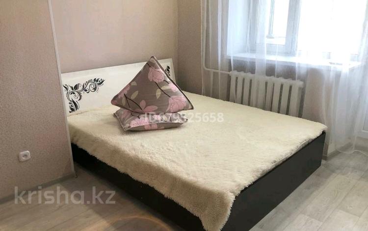 1-бөлмелі пәтер · 32 м² · 2/5 қабат, Курмангазы — В центре, бағасы: 8 000 ₸ в Уральске — фото 2