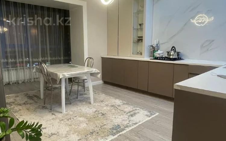 2-комнатная квартира · 76.1 м² · 5/9 этаж, мкр. Алтын орда за 30.1 млн ₸ в Актобе — фото 2