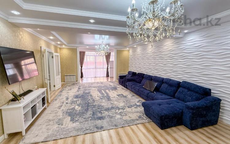 4-бөлмелі пәтер · 240 м² · 1/5 қабат, Талдыкорган Каратал, бағасы: 170 млн ₸ — фото 19