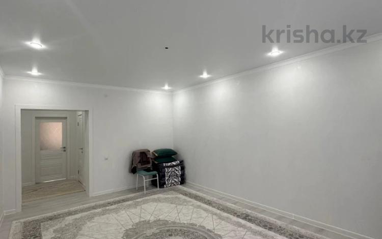 3-комнатная квартира · 97 м² · 5/9 этаж, мкр. Алтын орда за 36.7 млн ₸ в Актобе — фото 2