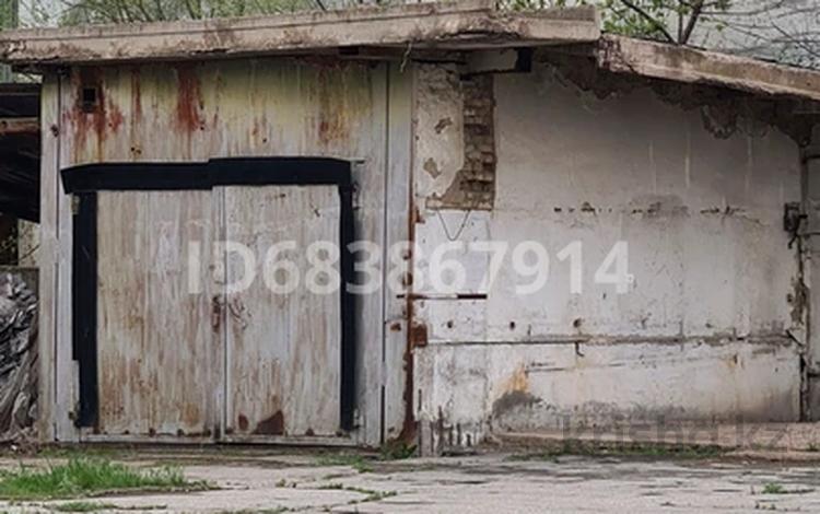 Гараж · 20 м² · Ниеткалиева 103а — Махамбет Батыра угол Ниеткалиева за 30 000 〒 в Таразе — фото 2