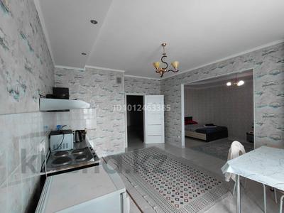 1-комнатная квартира · 67.8 м² · 16/25 этаж, мкр 11 112Б за 21 млн 〒 в Актобе