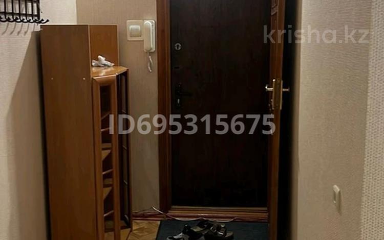 2-комнатная квартира, 54 м², 2/9 этаж помесячно, мкр Жетысу-2 16 — Ул.Саина, уг.ул Улыгбека