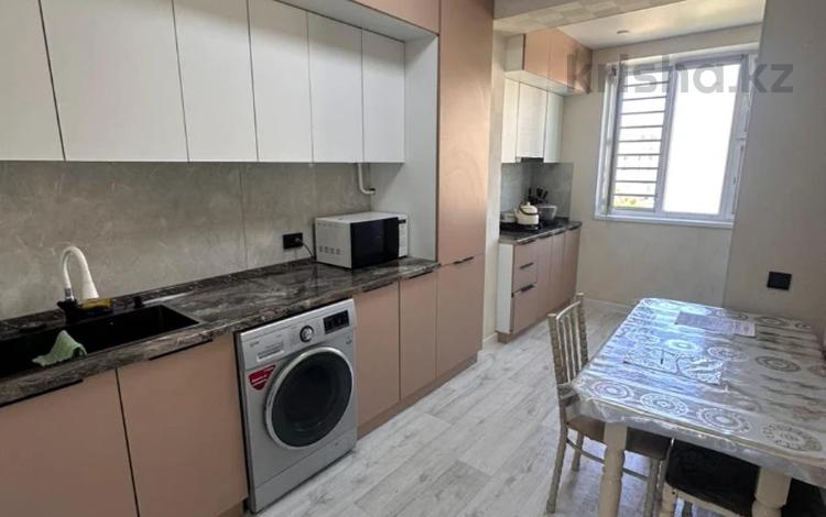 3-комнатная квартира · 70 м² · 4/5 этаж, 27-й мкр 19 за 19.5 млн ₸ в Актау — фото 2