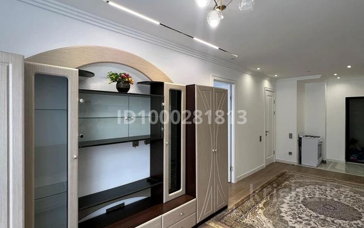2-комнатная квартира · 66 м² · 4/15 этаж, Райымбека 210 — По Ауезова м/у Гоголя и пр. Райымбека за 300 000 ₸ в Алматы, Алмалинский р-н — фото 3