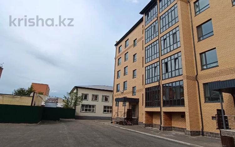 2-комнатная квартира, 73.3 м², 5/5 этаж, Дулатова 31/1 за ~ 19.8 млн 〒 в Кокшетау — фото 2