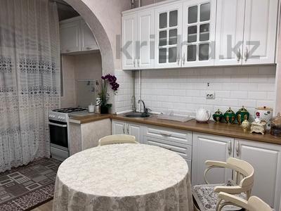 1-комнатная квартира, 41 м², 1/5 этаж, мкр Мамыр-2 за 26.5 млн 〒 в Алматы, Ауэзовский р-н