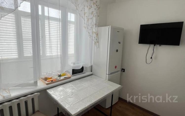 1-бөлмелі пәтер · 40 м² · 5/5 қабат, Самал-3 ш/а., Назарбаева, бағасы: 42 млн ₸ в Алматы, Медеуский р-н — фото 2