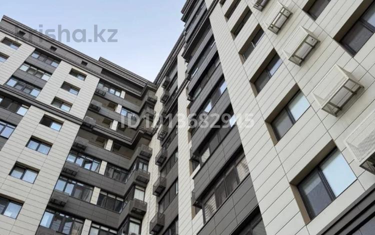 2-бөлмелі пәтер · 60 м² · 2/12 қабат, Кабанбай Батыра 223/161 — Байзакова, бағасы: 75 млн ₸ в Алматы, Алмалинский р-н — фото 41