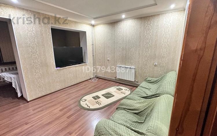 4-бөлмелі пәтер · 100 м² · 2/5 қабат, Казыбек би 30 — Центральный парк, бағасы: 350 000 ₸ в Шымкенте, Аль-Фарабийский р-н — фото 8