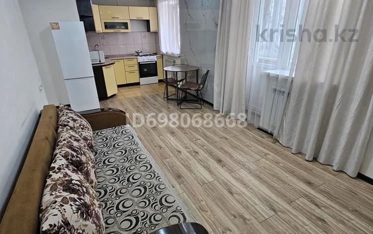 2-бөлмелі пәтер · 48 м² · 2/4 қабат, Сейфуллина 470 — Казыбек би, бағасы: 18 000 ₸ в Алматы, Алмалинский р-н — фото 9