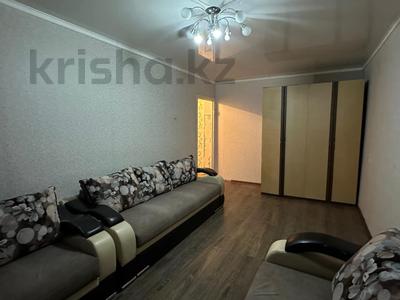 1-комнатная квартира · 32 м² · 3/5 этаж, Багдата Шаяхметова 24 за 10 млн 〒 в Усть-Каменогорске