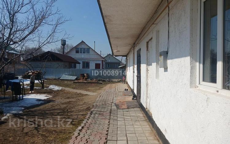 Жеке үй · 3 бөлме · 60 м² · 12 сот., Ж.Жабаев 4А, бағасы: 17 млн 〒 в Комсомоле — фото 2