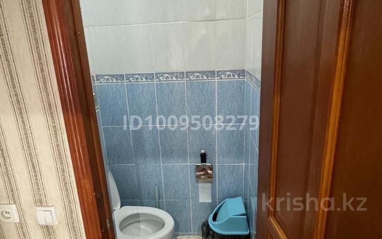 3-комнатная квартира · 74 м² · 5/5 этаж, Біржан Сал 69 — На пересечении ул. Біржан Сал-Н.Назарбаева за 20 млн 〒 в Талдыкоргане — фото 2