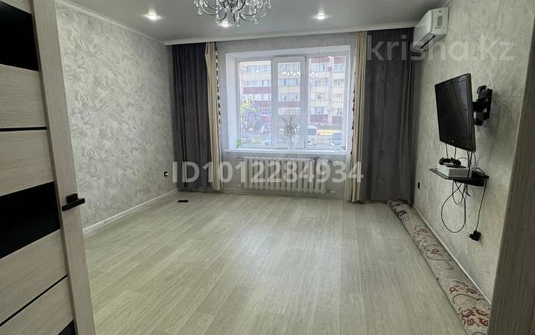 2-бөлмелі пәтер · 63 м² · 1/5 қабат, ул. Мурата Монкеулы 81, бағасы: 33 млн ₸ в Зачаганске — фото 2