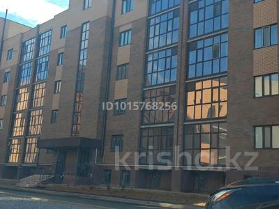 2-бөлмелі пәтер · 75 м² · 5/5 қабат, Алтын орда ш/а. 2е, бағасы: 17 млн ₸ в Актобе, мкр. Алтын орда
