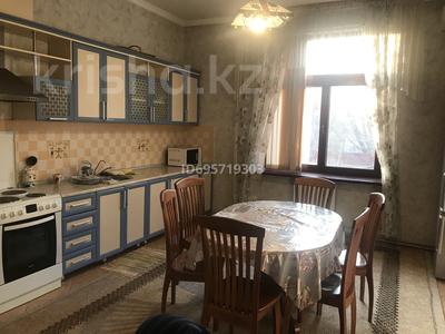 3-бөлмелі пәтер, 150 м², 2/3 қабат ай сайын, Гоголя 23, бағасы: 300 000 〒 в Шымкенте, Аль-Фарабийский р-н