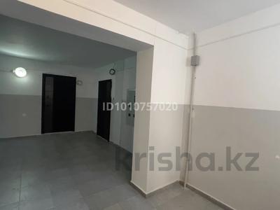 2-бөлмелі пәтер · 73.9 м² · 2/9 қабат, Самал 86, бағасы: 35 млн 〒 в Уральске