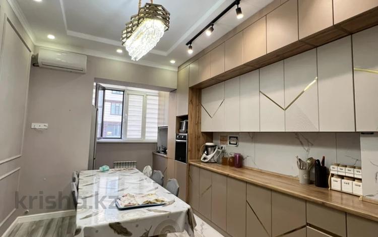 4-комнатная квартира · 130 м² · 1/5 этаж, 16-й мкр 79 за 59.5 млн ₸ в Актау — фото 2