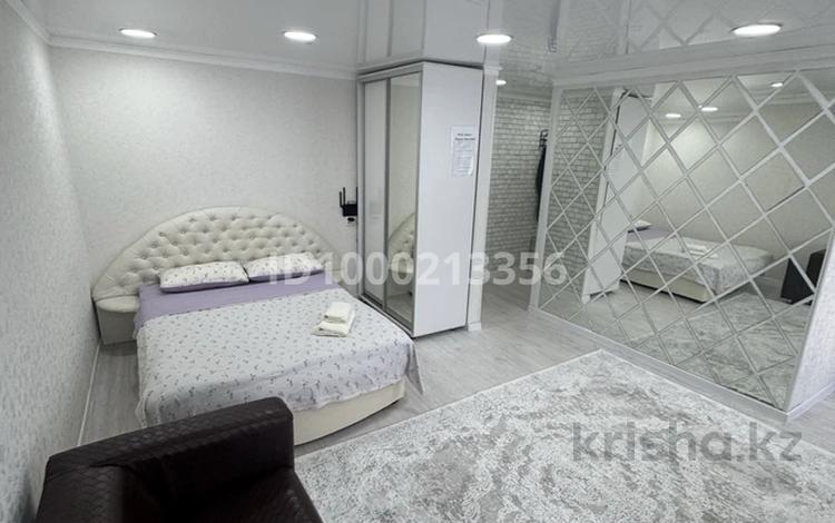 1-бөлмелі пәтер · 40 м² · 2/5 қабат, Алашахана 7 — Алашахана 7- Возле Акимата, бағасы: 14 000 ₸ в Жезказгане — фото 12
