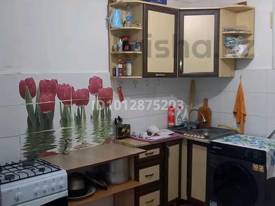 1-комнатная квартира · 35 м² · 1/5 этаж, мкр 11 33 за 6 млн ₸ в Актобе