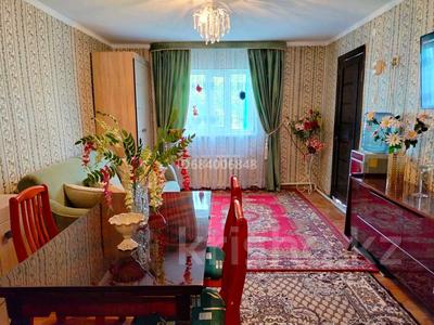 1-комнатная квартира, 50 м², 1/1 этаж по часам, Кудабаева за 2 000 〒 в 