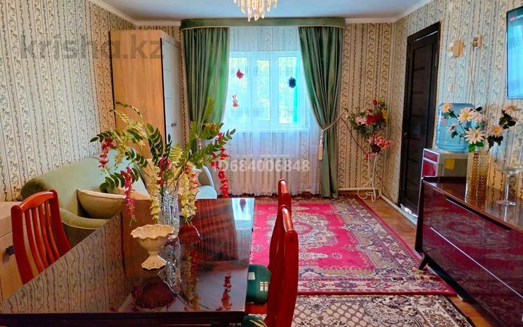 1-комнатная квартира, 50 м², 1/1 этаж по часам, Кудабаева за 2 000 〒 в  — фото 7