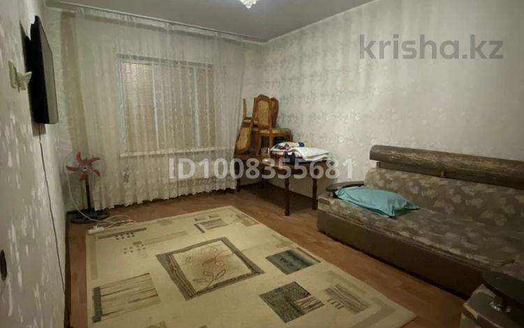 1-комнатная квартира · 32 м² · 5/5 этаж, мкр Аса 29 за 9 млн 〒 в Таразе — фото 3