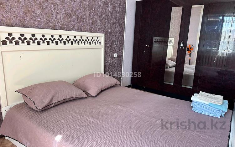 2-бөлмелі пәтер · 44 м² · 5/5 қабат, 1 ш/а, Есет батыра 107, бағасы: 15 000 ₸ в Актобе, мкр 5 — фото 2