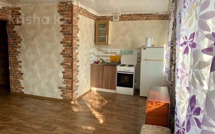 1-бөлмелі пәтер, 30 м², 3/5 қабат, Майкудук, 12й микрорайон, бағасы: 8.4 млн 〒 в Караганде, Алихана Бокейханова р-н — фото 5