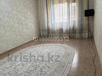 Продажа квартир в Мангистауской обл.: 3-комнатная квартира · 90 м² · 2/5 этаж, 15-й мкр 18 за 30 млн 〒 3-комнатная квартира · 90 м² · 2/5 этаж, 15-й мкр 18 за 30 млн 〒 в Актау