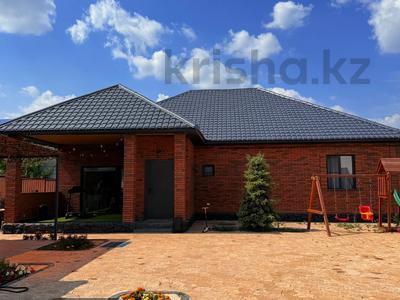 Отдельный дом · 4 комнаты · 124.5 м² · 5.4 сот., Шанхай за 68 млн 〒 в Актобе