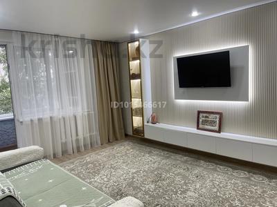 2-бөлмелі пәтер · 50 м² · 4/10 қабат, Б. Александрова 14б, бағасы: 200 000 ₸ в Усть-Каменогорске, Ульбинский