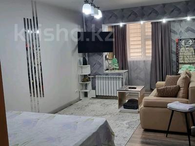 1-комнатная квартира · 45 м² · 3/5 этаж, 6-й мкр — Дом быта , кулинария Смак за 10 000 ₸ в Актау
