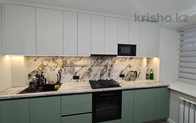 2-комнатная квартира · 50 м² · 4/5 этаж, Кв-л Сортировка 145 за 18 млн ₸ в Караганде — фото 2