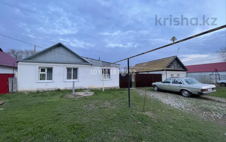 Отдельный дом · 3 комнаты · 80 м² · 9 сот., Ташенова 105 105 — Круглоозерное за 12 млн ₸ в Уральске — фото 2