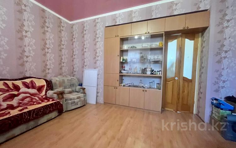 3-комнатная квартира · 70 м² · 1/2 этаж, Авиагородок за 11 млн ₸ в Актобе, мкр Авиатор — фото 2