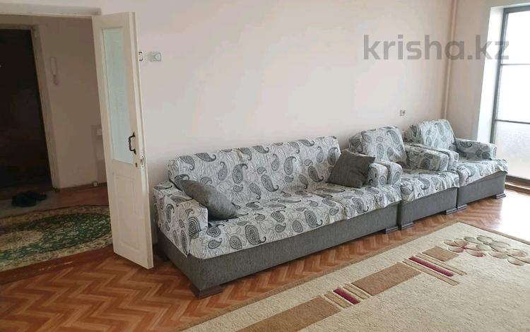 4-комнатная квартира, 85 м², 4/5 этаж помесячно, Казыбек би 148 за 180 000 〒 в Таразе — фото 2