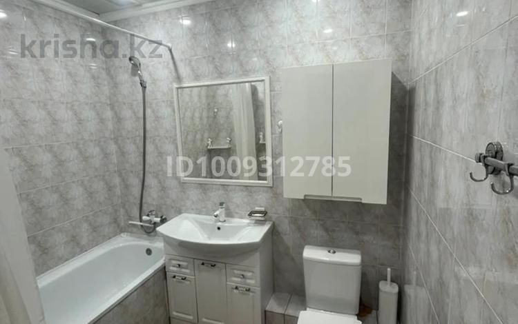 2-комнатная квартира · 36 м² · 1/12 этаж, мкр Акбулак, 1-я улица 97 за 220 000 ₸ в Алматы, Алатауский р-н — фото 6